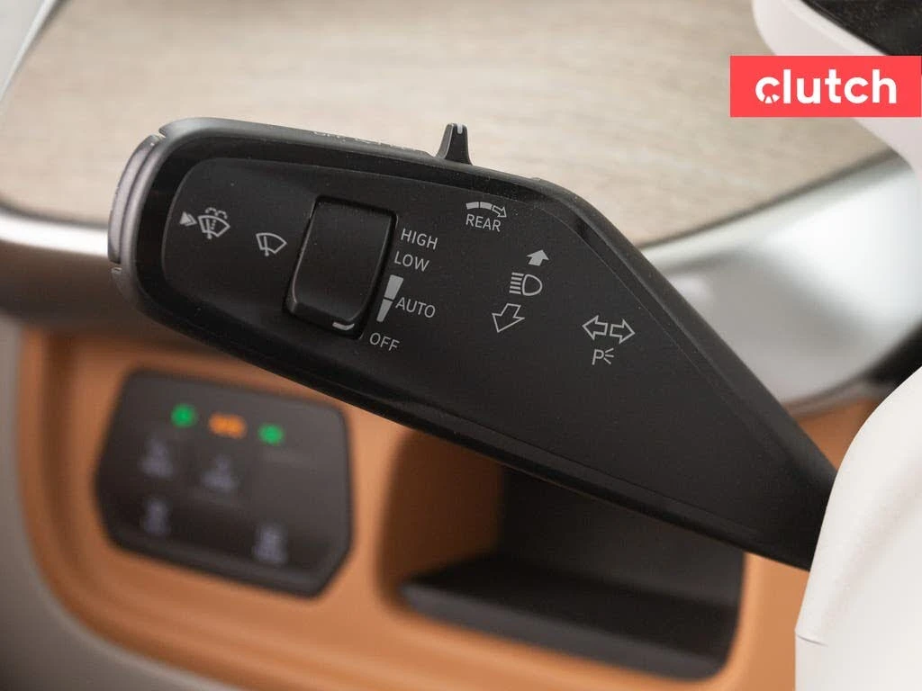 VW ID.Buzz * 1st Edition * 4x4 * Pano * Head up * Harman Kard - изображение 10