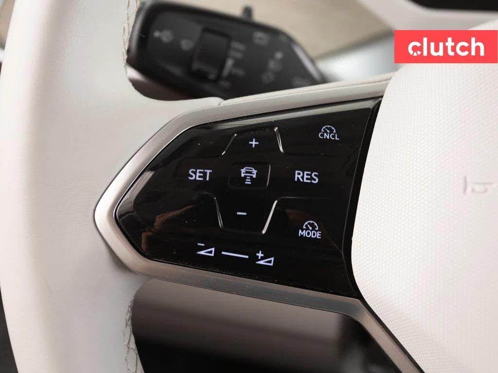 VW ID.Buzz * 1st Edition * 4x4 * Pano * Head up * Harman Kard - изображение 9