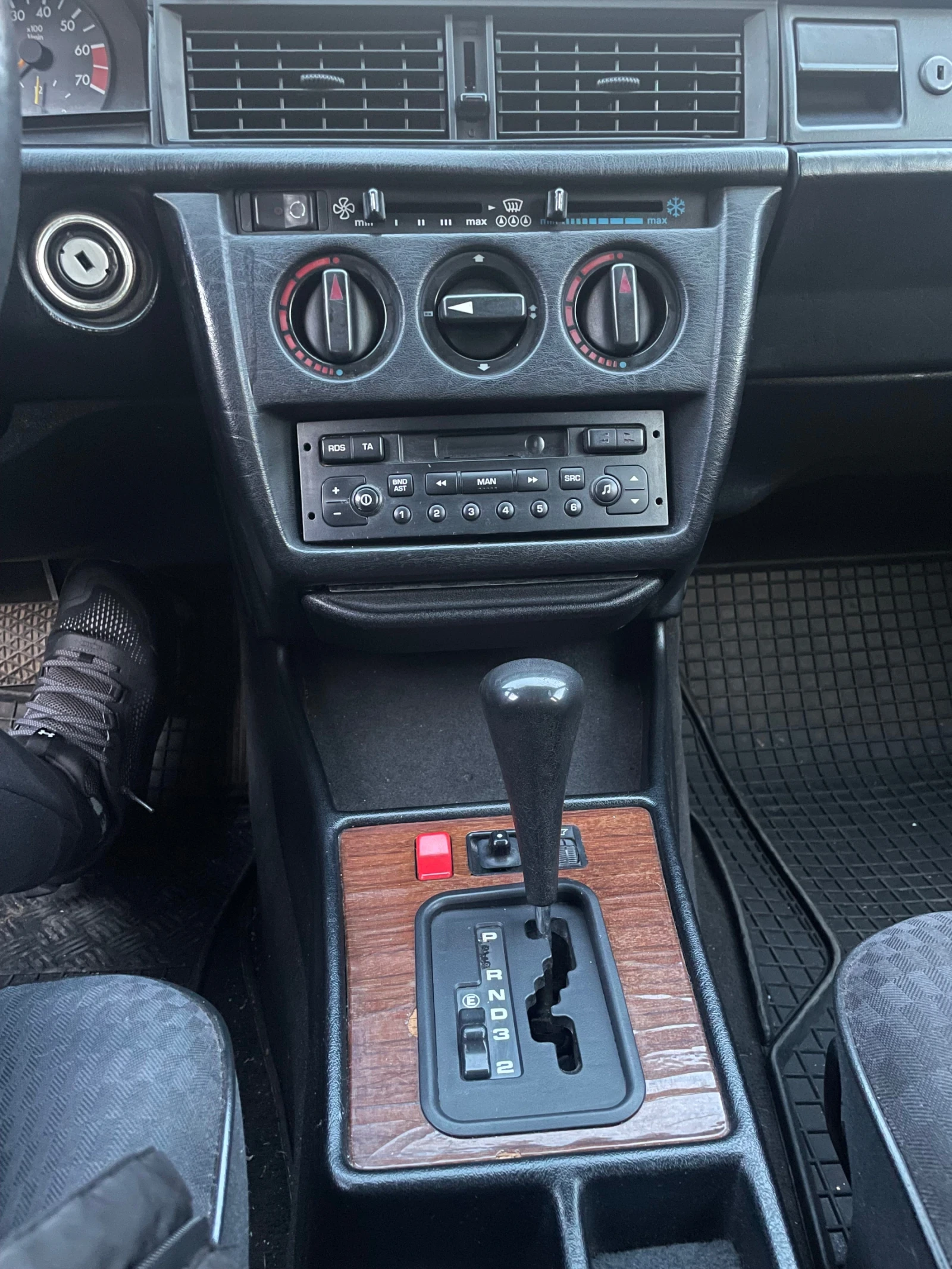 Mercedes-Benz 190 190� - ������� � ������� ��������!1.8+ ��� | Mobile.bg � ����������� 6