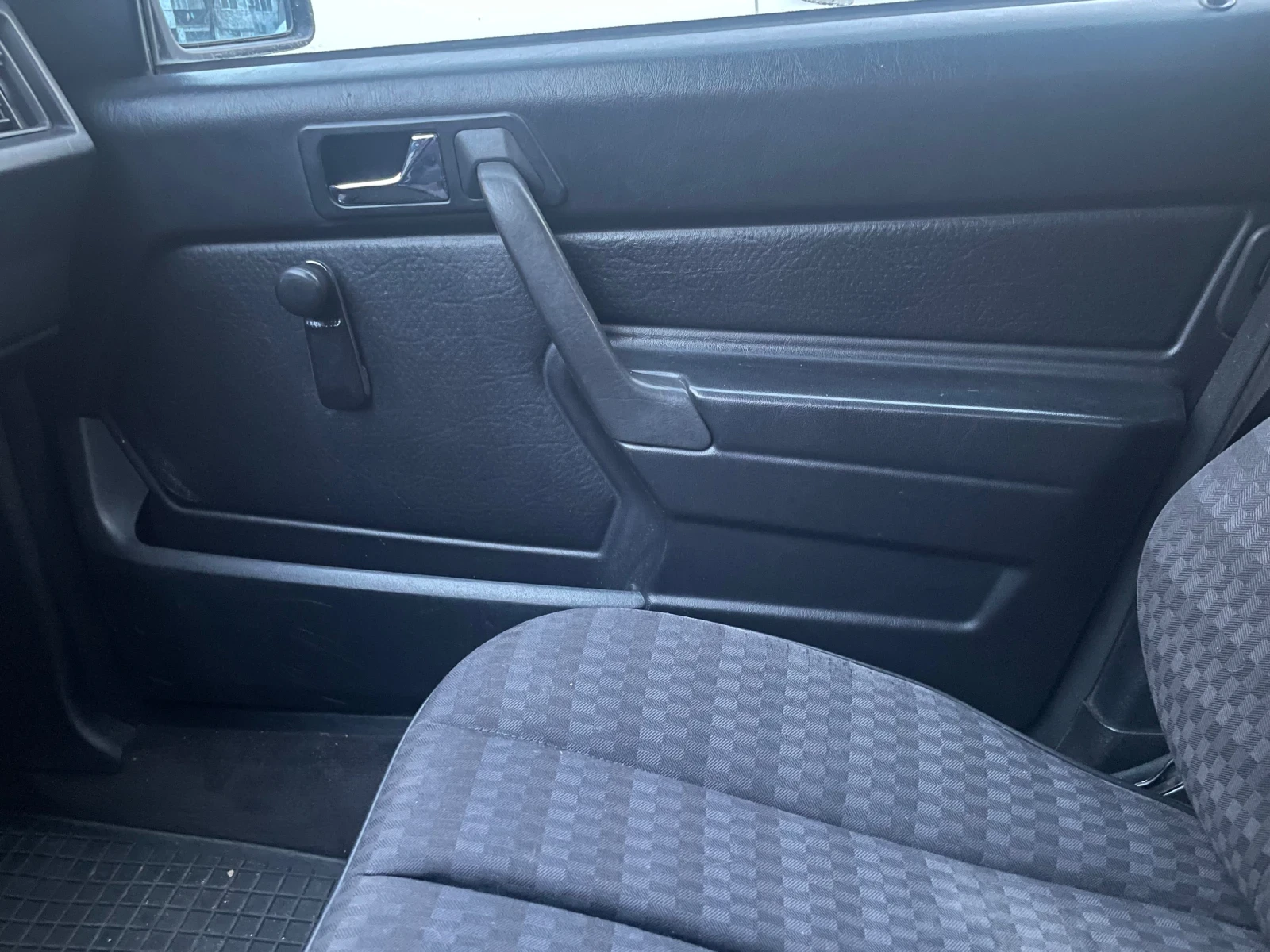 Mercedes-Benz 190 190� - ������� � ������� ��������!1.8+ ��� | Mobile.bg � ����������� 12