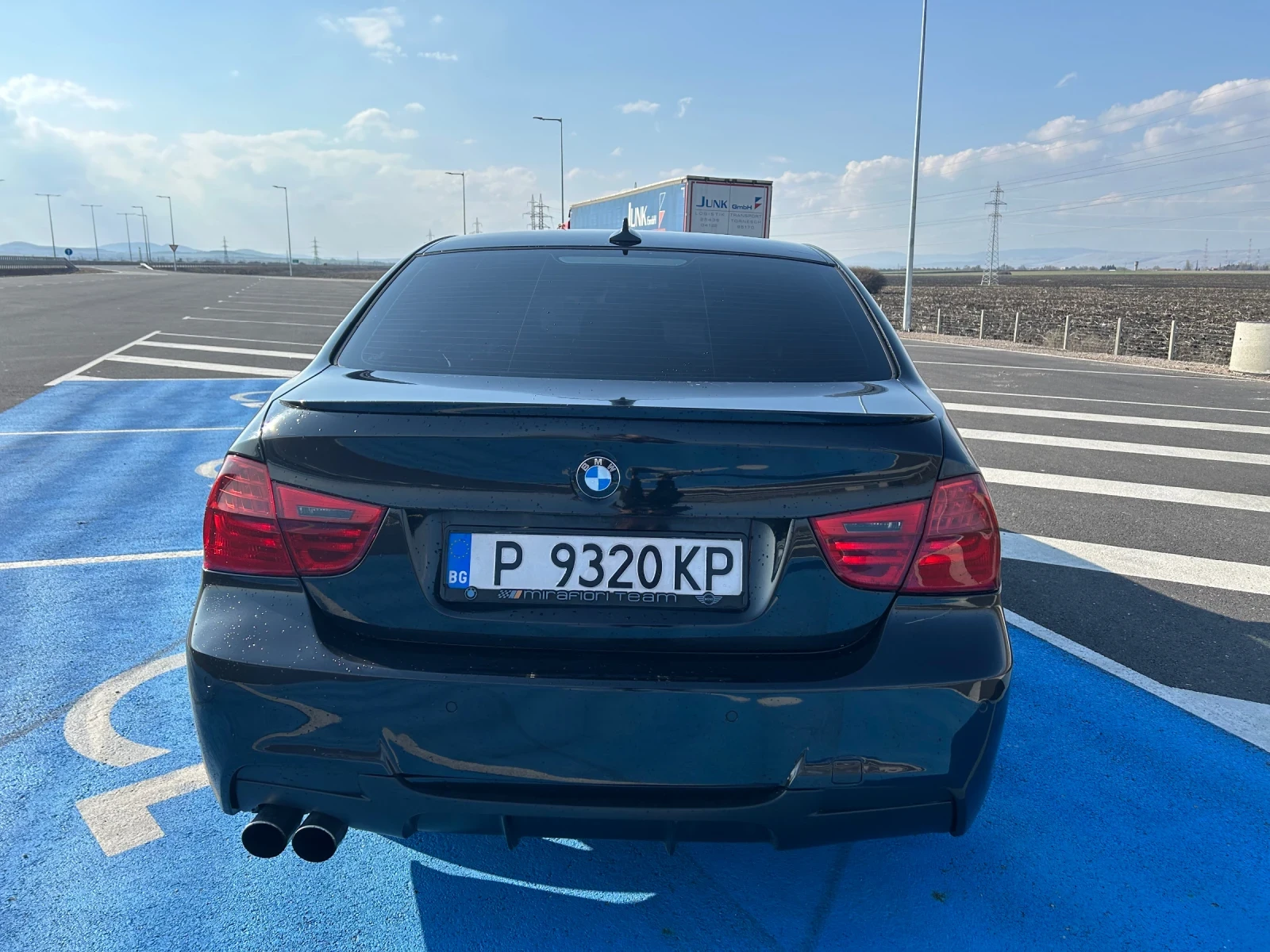 BMW 330 BMW M57 330d задно, снимка 4 - Автомобили и джипове - 53865363