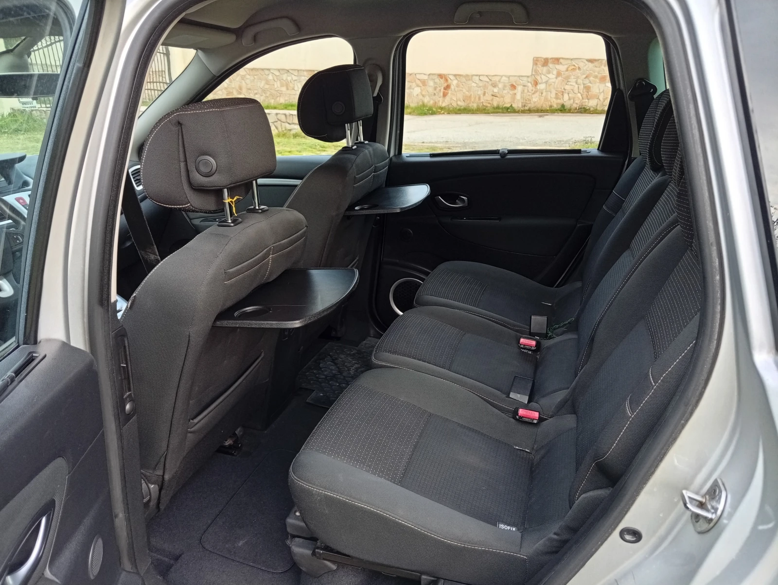 Renault Scenic 1.5TDCI * КЛИМАТРОНИК * 6 SPEEDS * 6+ 1 МЕСТА, снимка 11 - Автомобили и джипове - 54195173