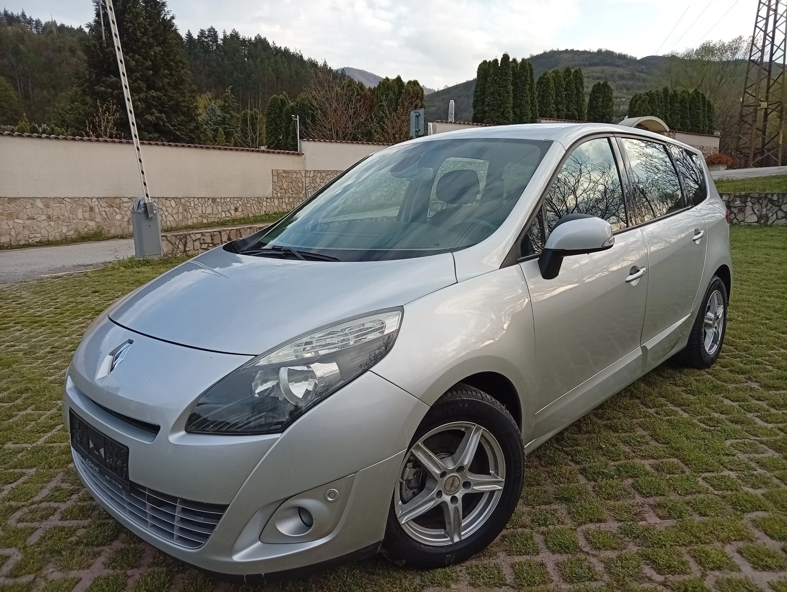 Renault Scenic 1.5TDCI * КЛИМАТРОНИК * 6 SPEEDS * 6+ 1 МЕСТА | Auto.bg — изображение 1