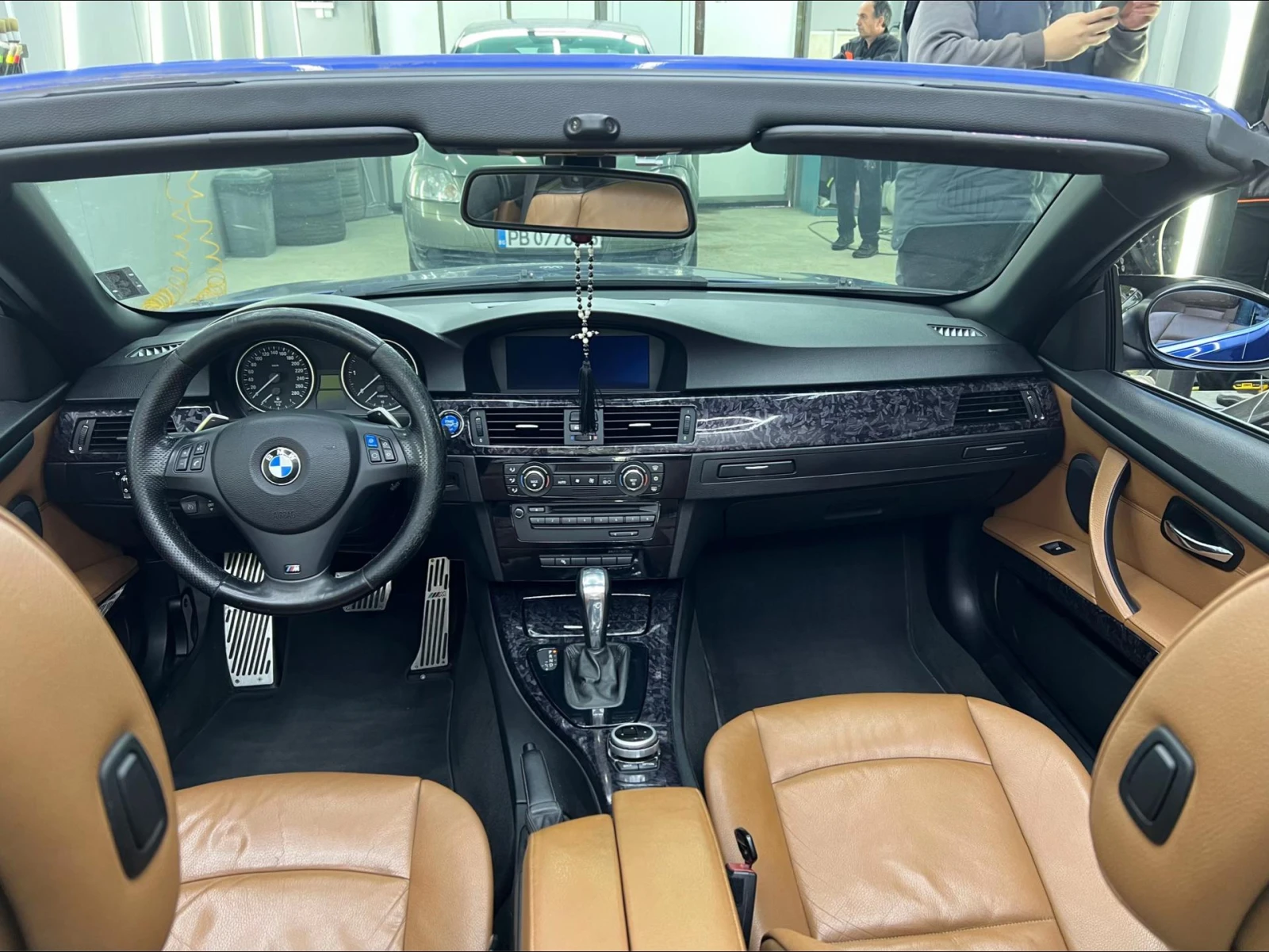 BMW 330, снимка 14 - Автомобили и джипове - 54487273