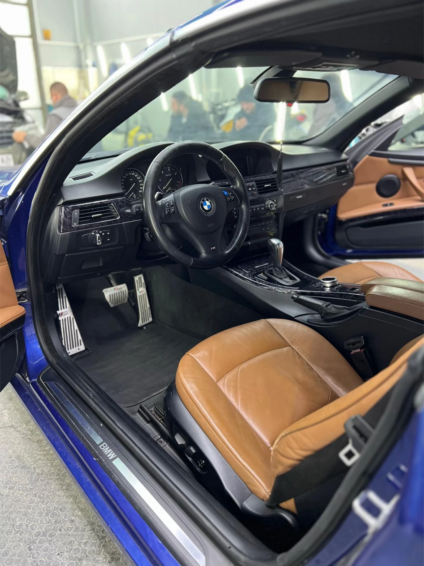 BMW 330, снимка 10 - Автомобили и джипове - 54487273