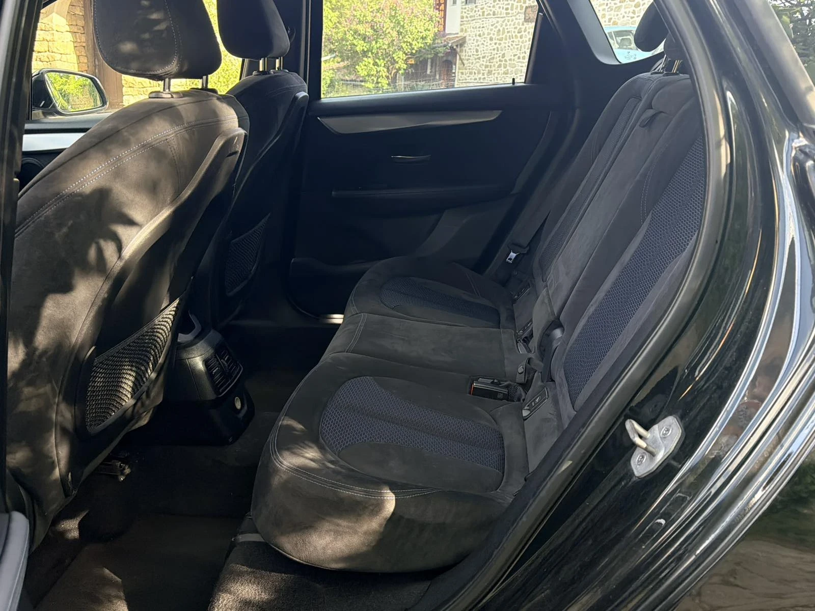 BMW 2 Active Tourer 220, xDrive, M-Sport, Head-up, keyless, камера, снимка 17 - Автомобили и джипове - 54579082