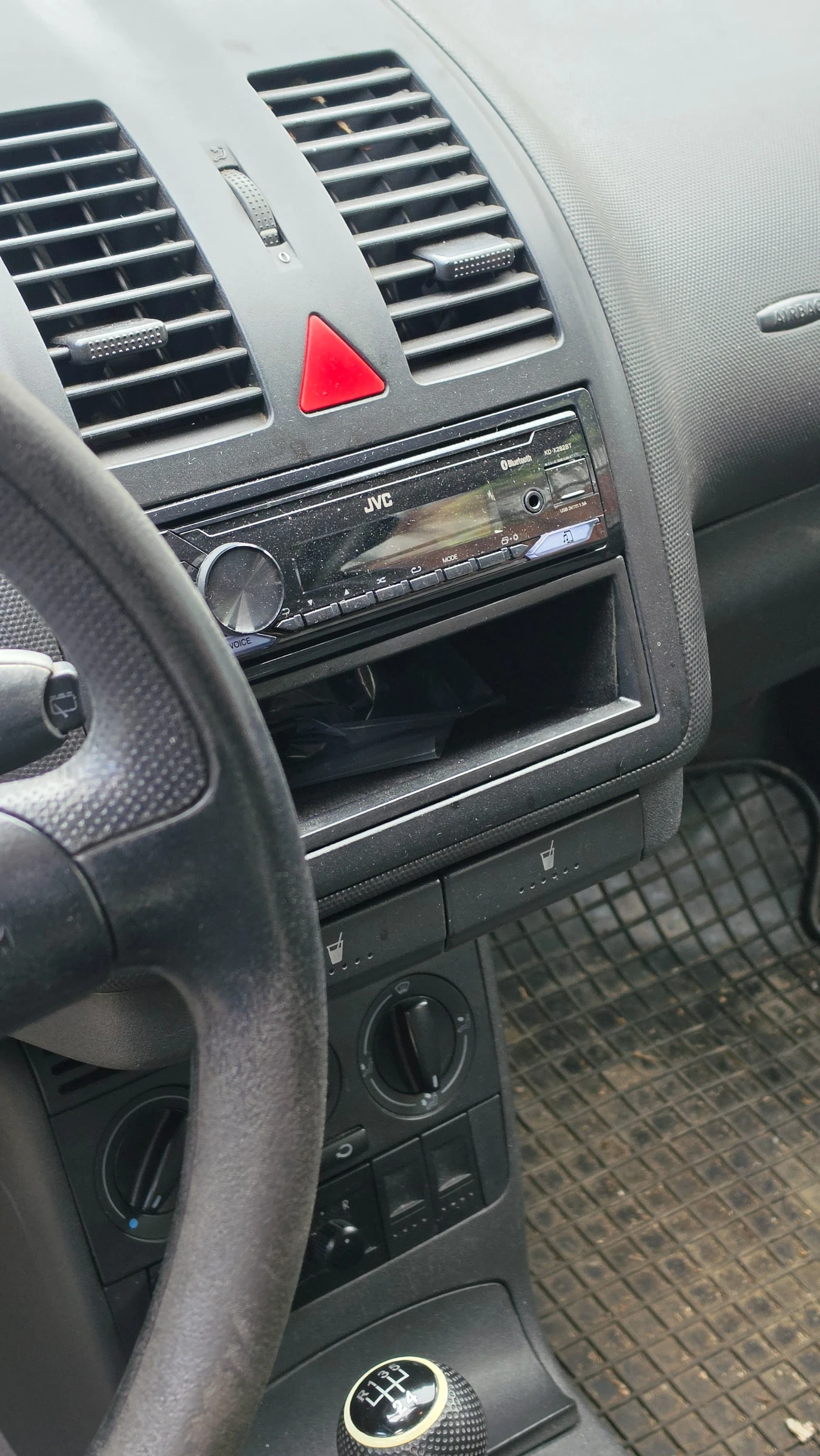 VW Lupo Газ, снимка 10 - Автомобили и джипове - 54592425