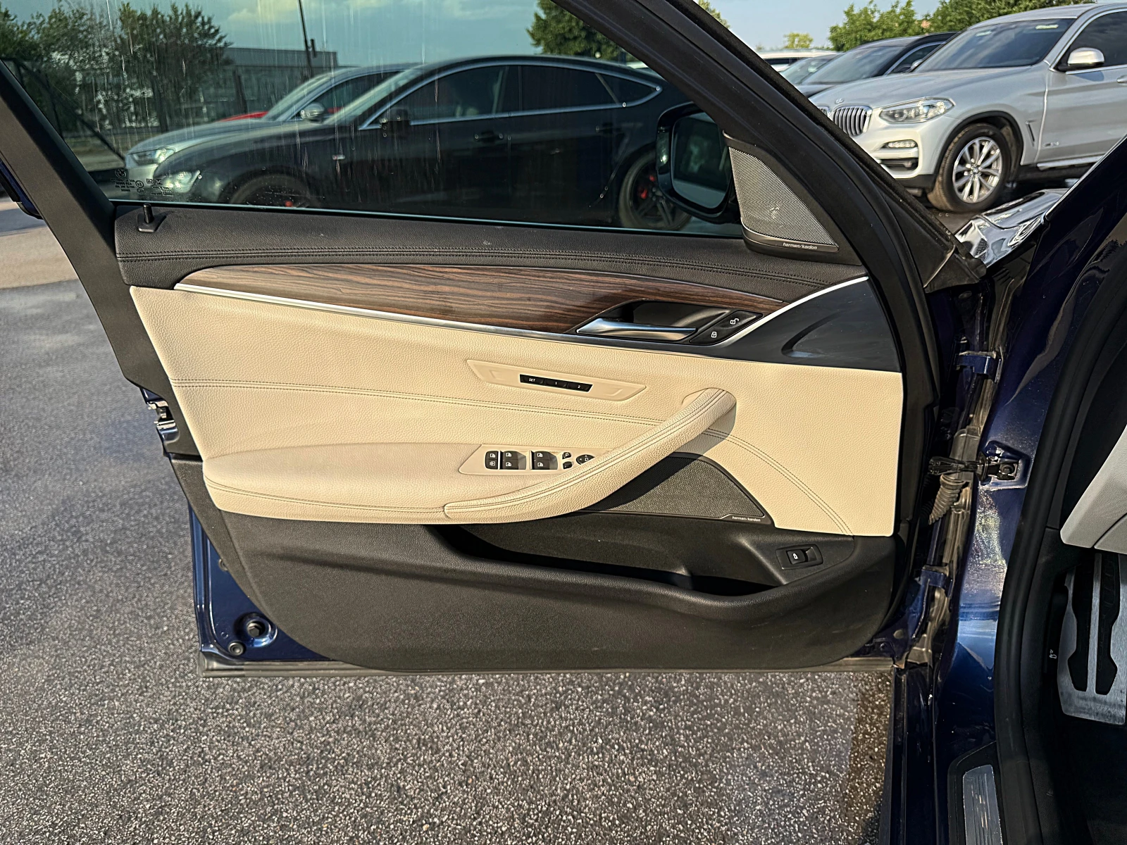 BMW 540 M58-DISTRONIK-HEAD UP-VAKUM-360KAMERI-HARMAN KARDO, снимка 7 - Автомобили и джипове - 55106139