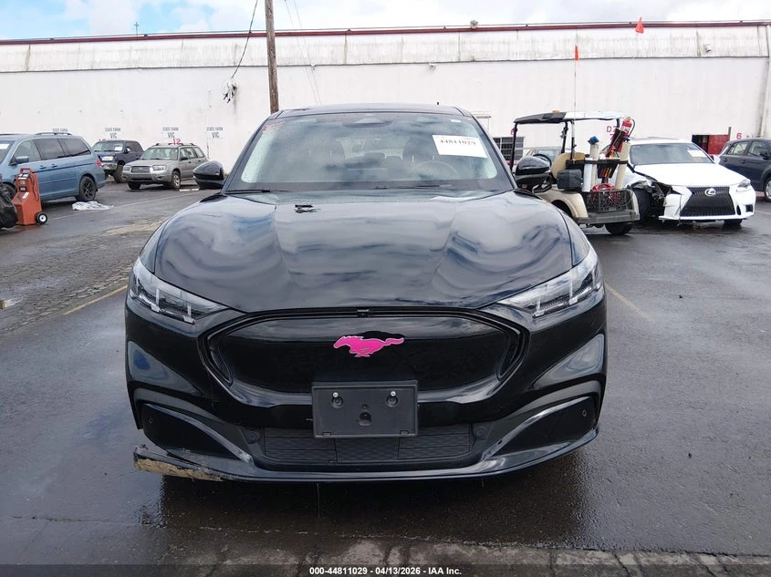 Ford Mustang Mach-E Premium, снимка 12 - Автомобили и джипове - 55127059