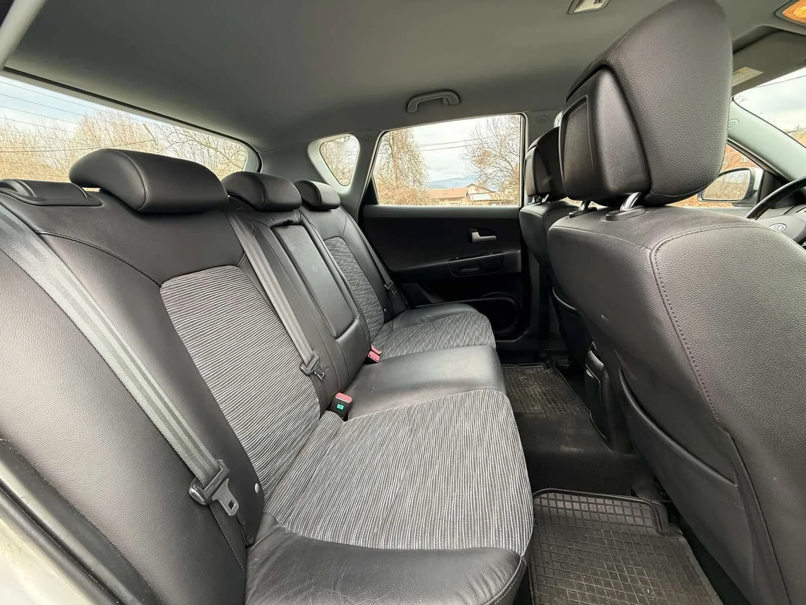 Kia Ceed КЛИМАТРОНИК , снимка 11 - Автомобили и джипове - 55268871