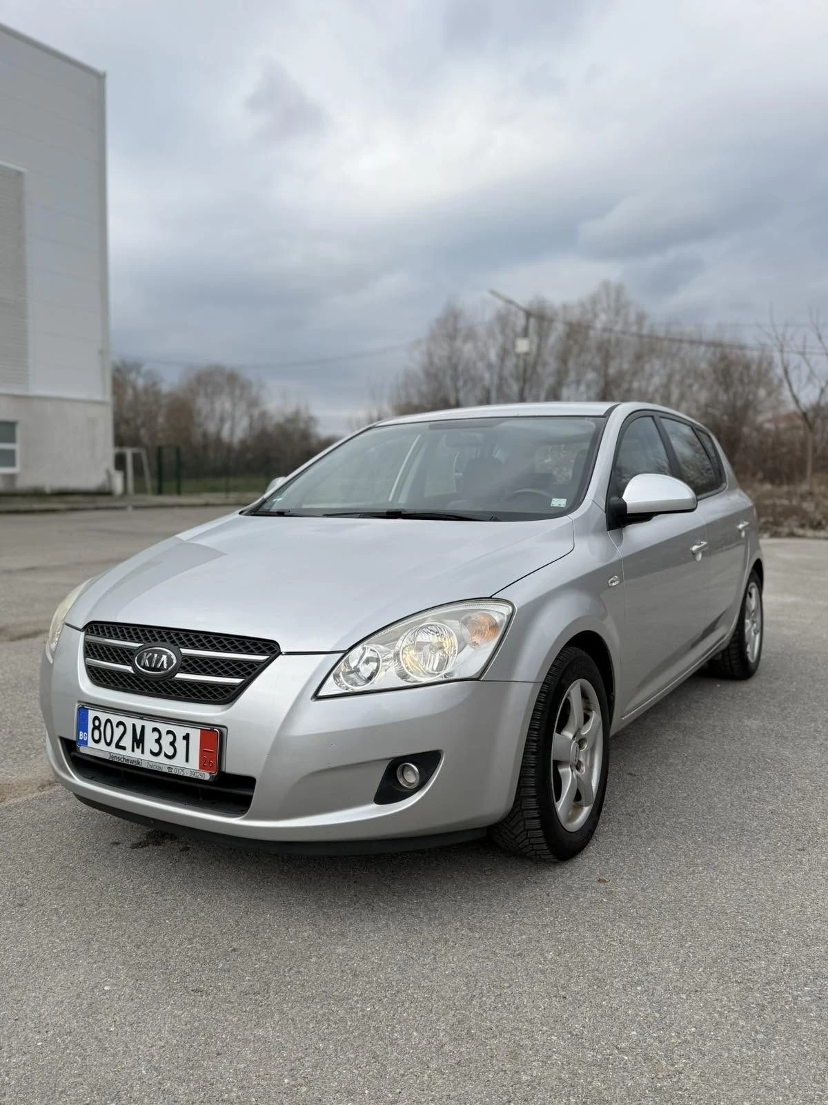 Kia Ceed КЛИМАТРОНИК , снимка 2 - Автомобили и джипове - 55268871