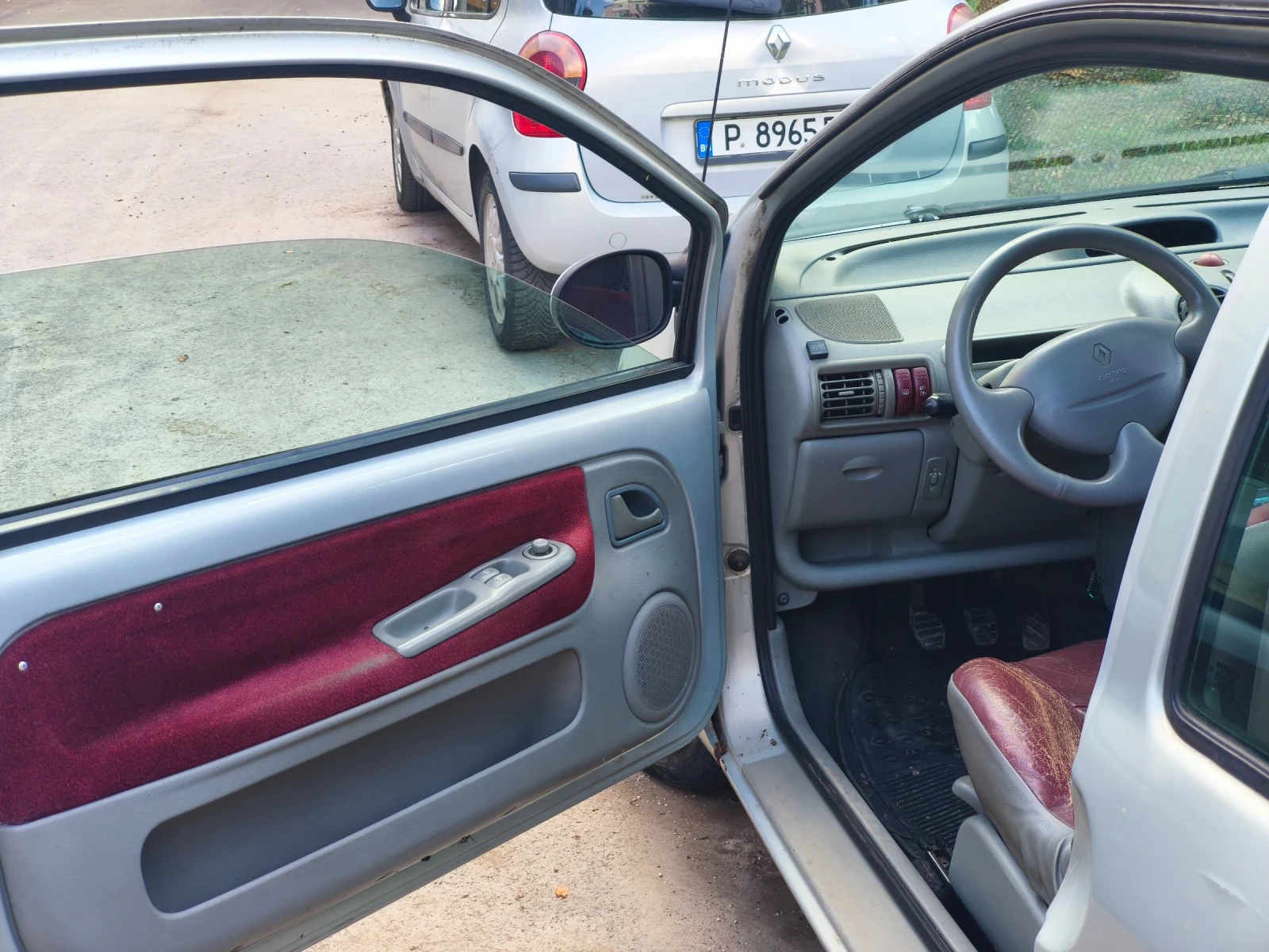 Renault Twingo, снимка 8 - Автомобили и джипове - 55501116