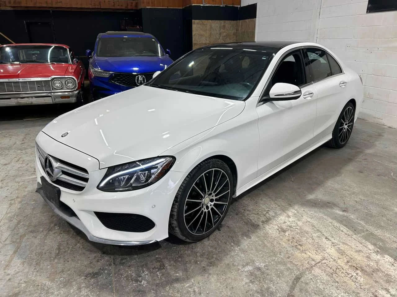 Mercedes-Benz C 300 * CARFAX * ОПЦИЯ ЗА ФИНАНСИРАНЕ, снимка 6 - Автомобили и джипове - 55684261