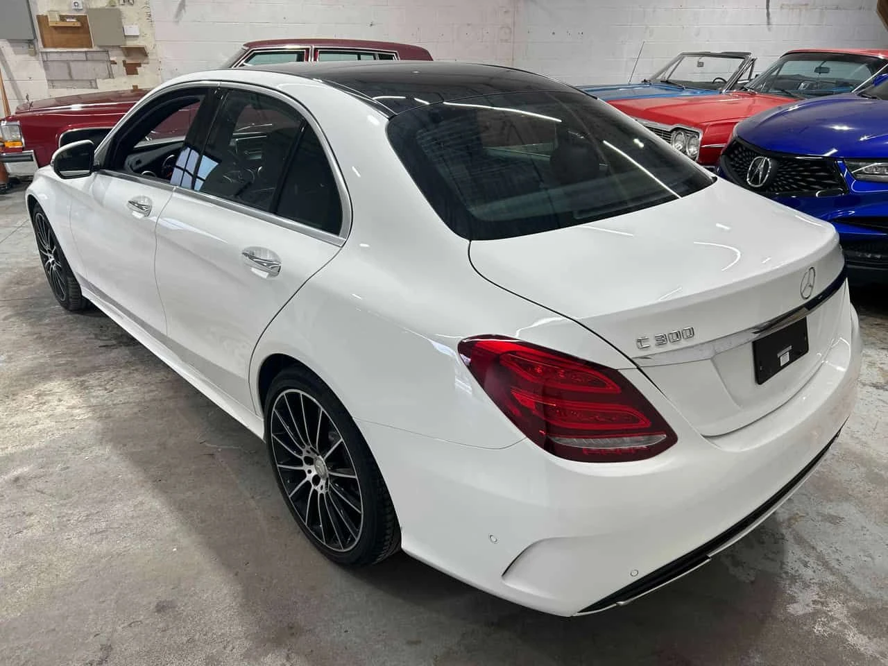 Mercedes-Benz C 300 * CARFAX * ОПЦИЯ ЗА ФИНАНСИРАНЕ, снимка 4 - Автомобили и джипове - 55684261