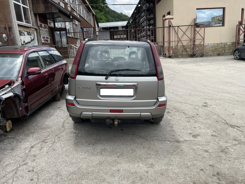 Nissan X-trail 2.2 DCI, снимка 4 - Автомобили и джипове - 43182189