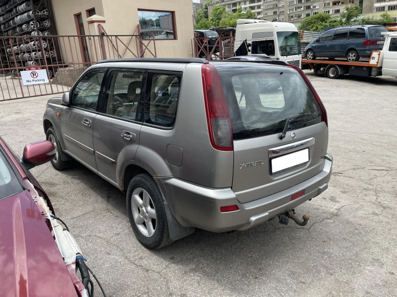 Nissan X-trail 2.2 DCI, снимка 5 - Автомобили и джипове - 43182189