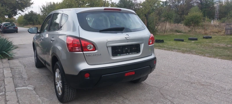 Nissan Qashqai J10, снимка 8 - Автомобили и джипове - 47454650