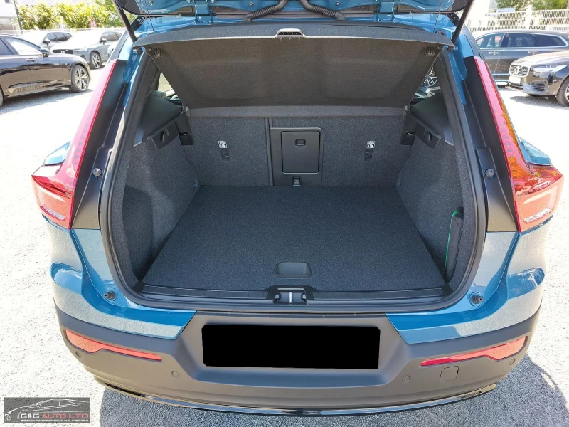 Volvo EX40 231HP/CORE/CAM/LED/NAVI/CPLAY/AMBI/285gpr, снимка 3 - Автомобили и джипове - 51654713