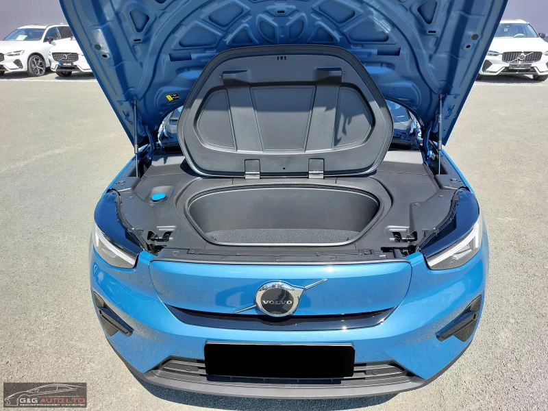 Volvo EX40 231HP/CORE/CAM/LED/NAVI/CPLAY/AMBI/285gpr, снимка 2 - Автомобили и джипове - 51654713