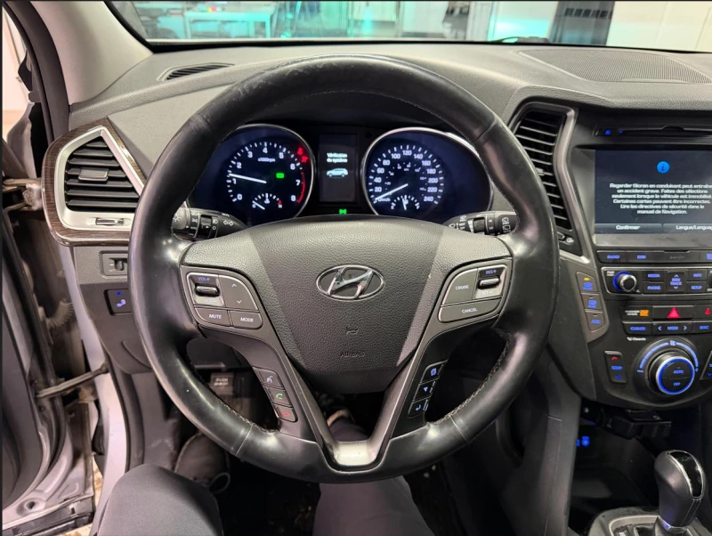 Hyundai Santa fe Limited* 3.3* Обдух* Подгрев* Пано* Камера, снимка 13 - Автомобили и джипове - 52652660