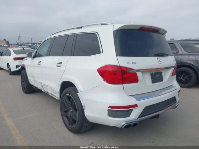 Mercedes-Benz GL 63 AMG BOSE* ОБДУХ* ДИСТРОНИК* ЛИЗИНГ, снимка 3 - Автомобили и джипове - 54997511