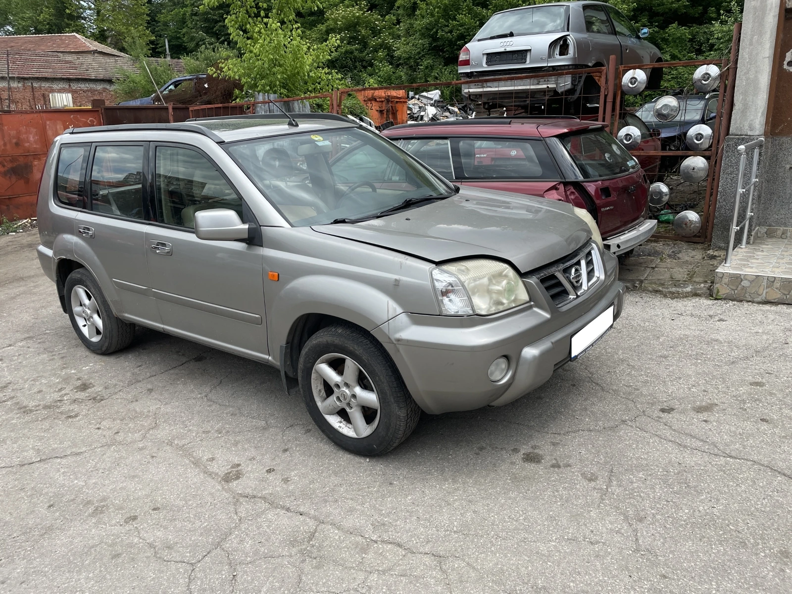 Nissan X-trail 2.2 DCI - изображение 2