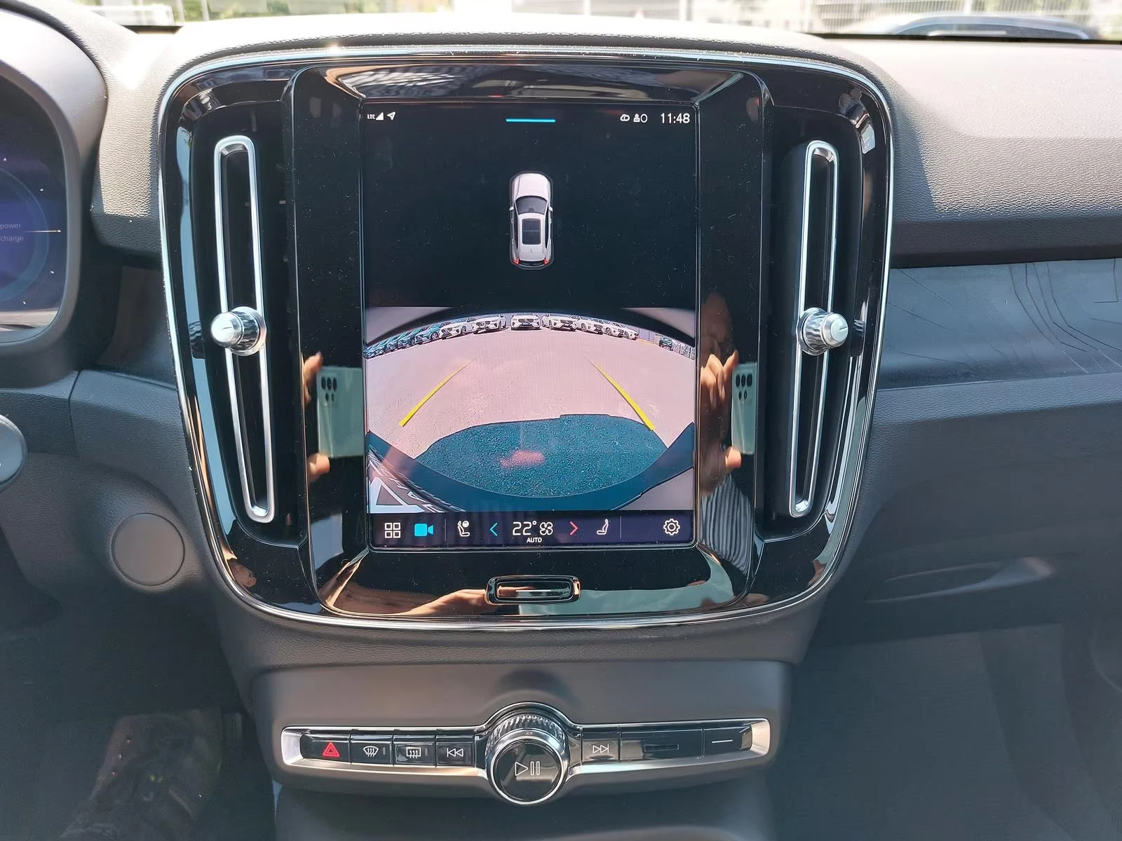 Volvo EX30 EX40/231HP/CORE/CAM/LED/NAVI/CPLAY/AMBI/285g - изображение 9