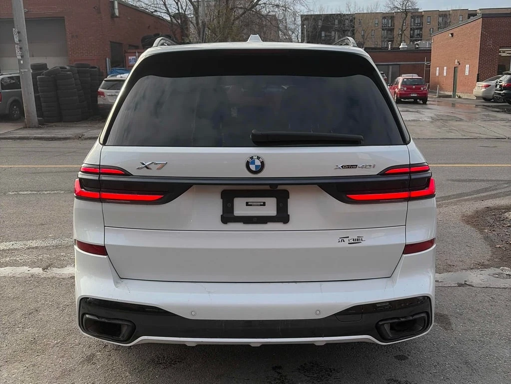BMW X7 * xDrive40i * CARFAX *    | Mobile.bg   4