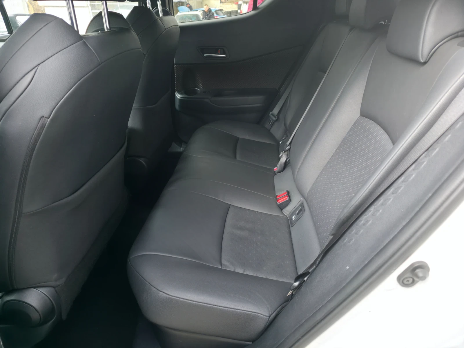 Toyota C-HR Toyota C-HR 1.8 Hybrid Lounge - изображение 7