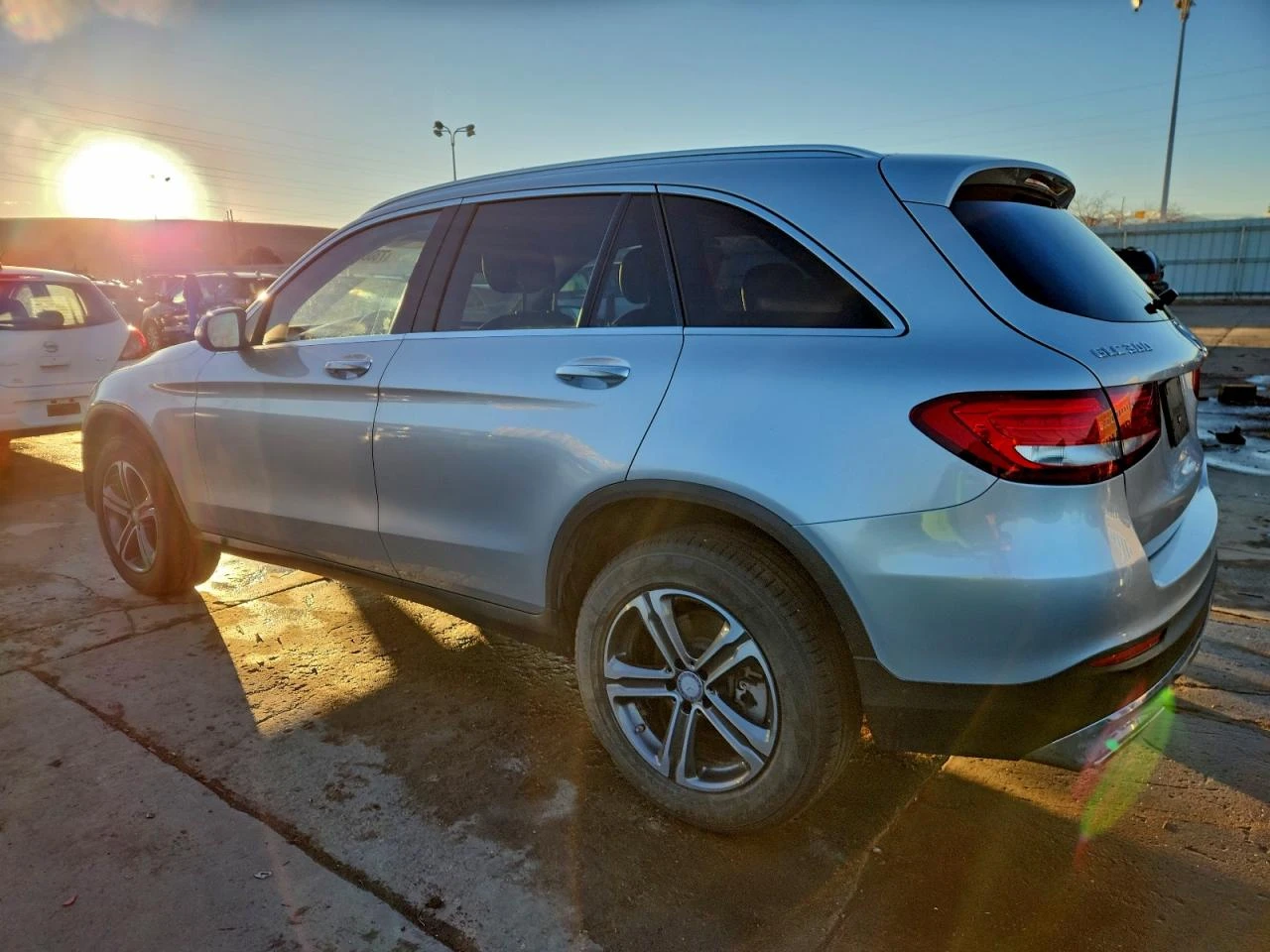 Mercedes-Benz GLC 300 BURMESTER* ПОДГРЕВ* КАМЕРА* КЕЙЛЕС*  - изображение 4