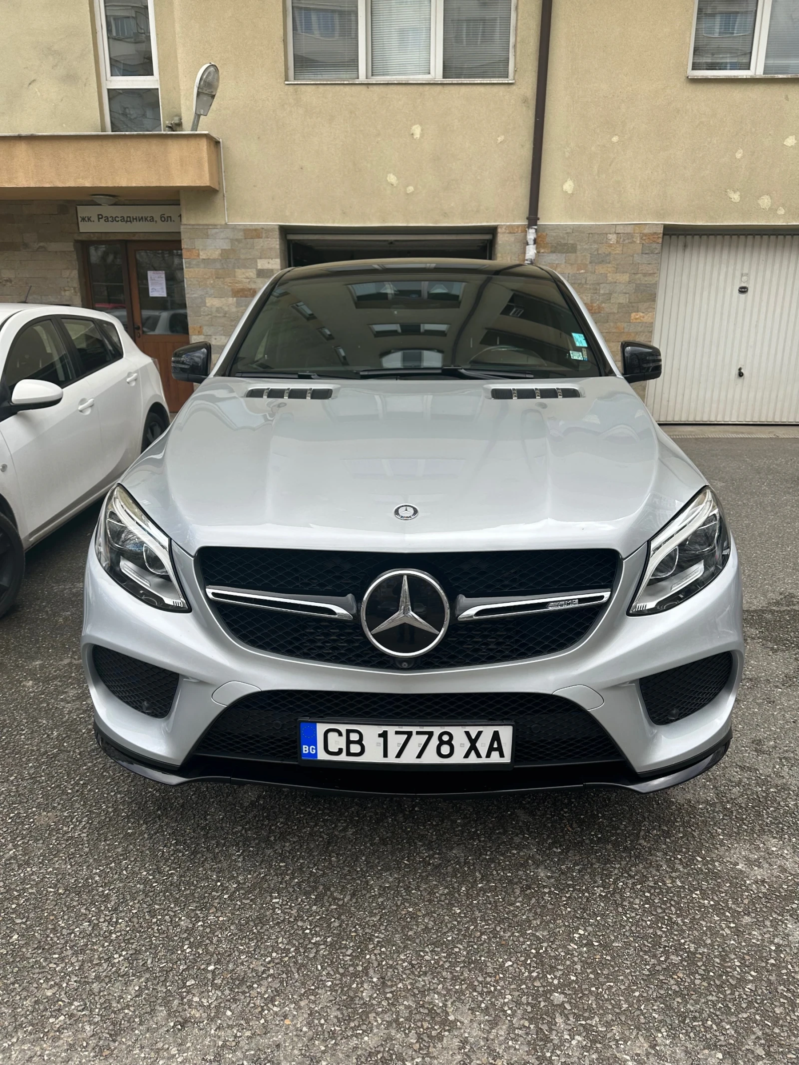 Mercedes-Benz GLE Coupe AMG 4matic, снимка 2 - Автомобили и джипове - 53556380
