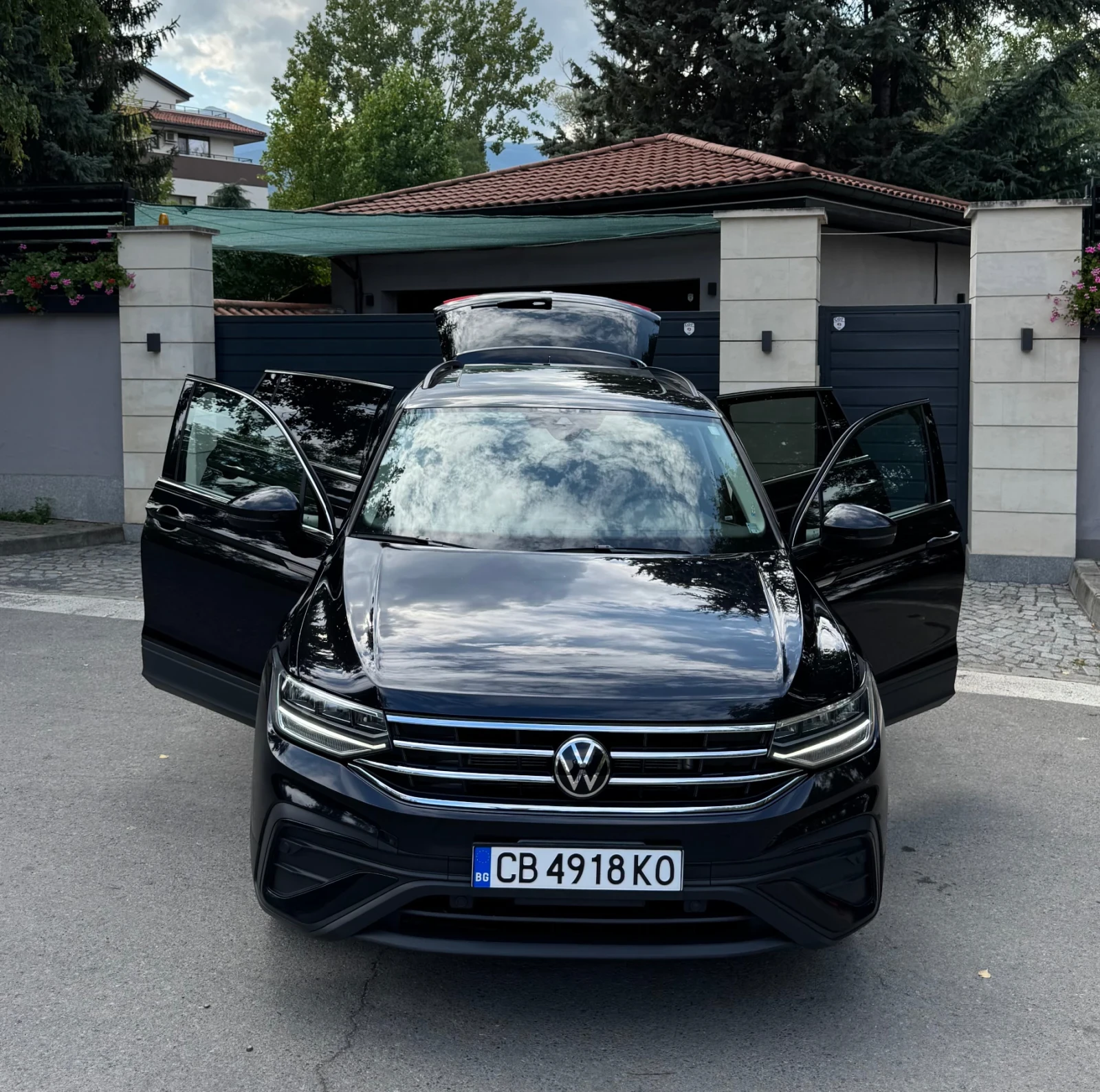 VW Tiguan, снимка 6 - Автомобили и джипове - 54271861