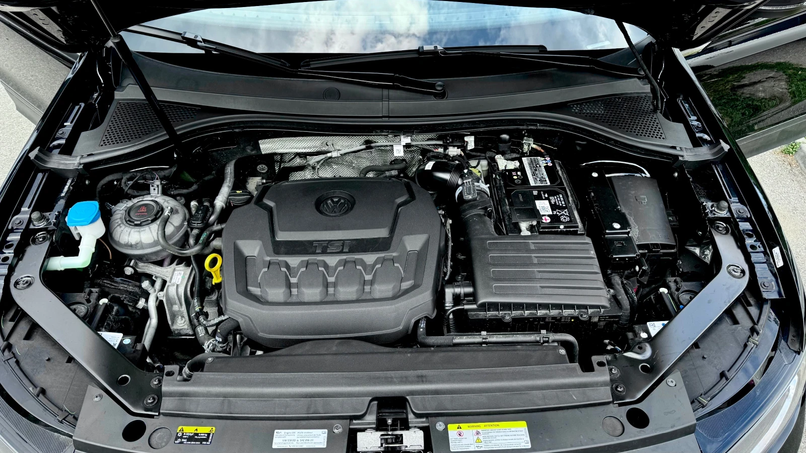 VW Tiguan, снимка 10 - Автомобили и джипове - 54271861