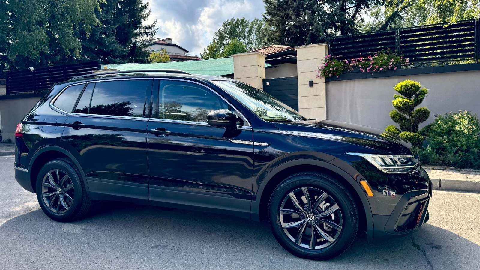 VW Tiguan, снимка 5 - Автомобили и джипове - 54271861