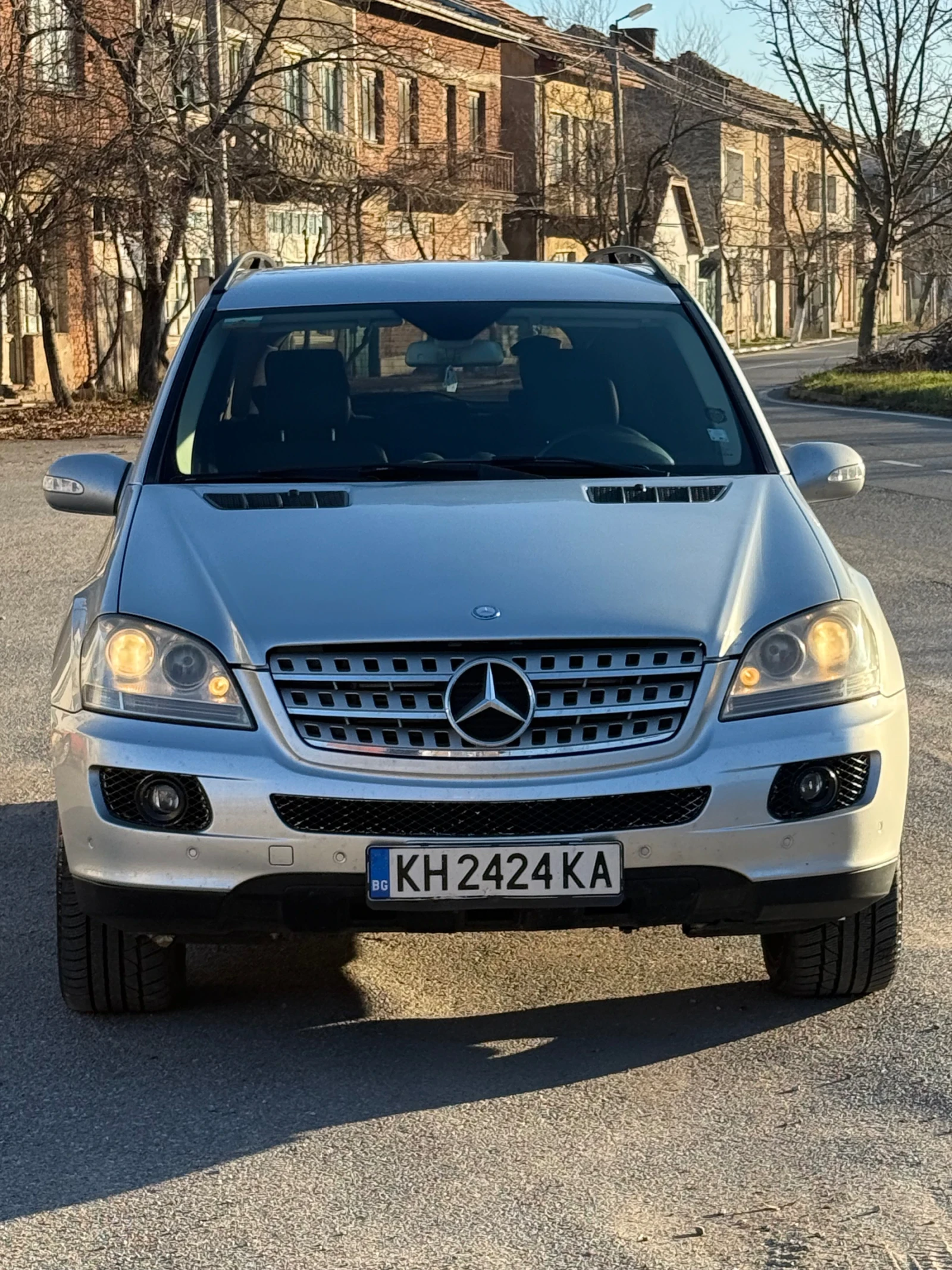 Mercedes-Benz ML 320 .