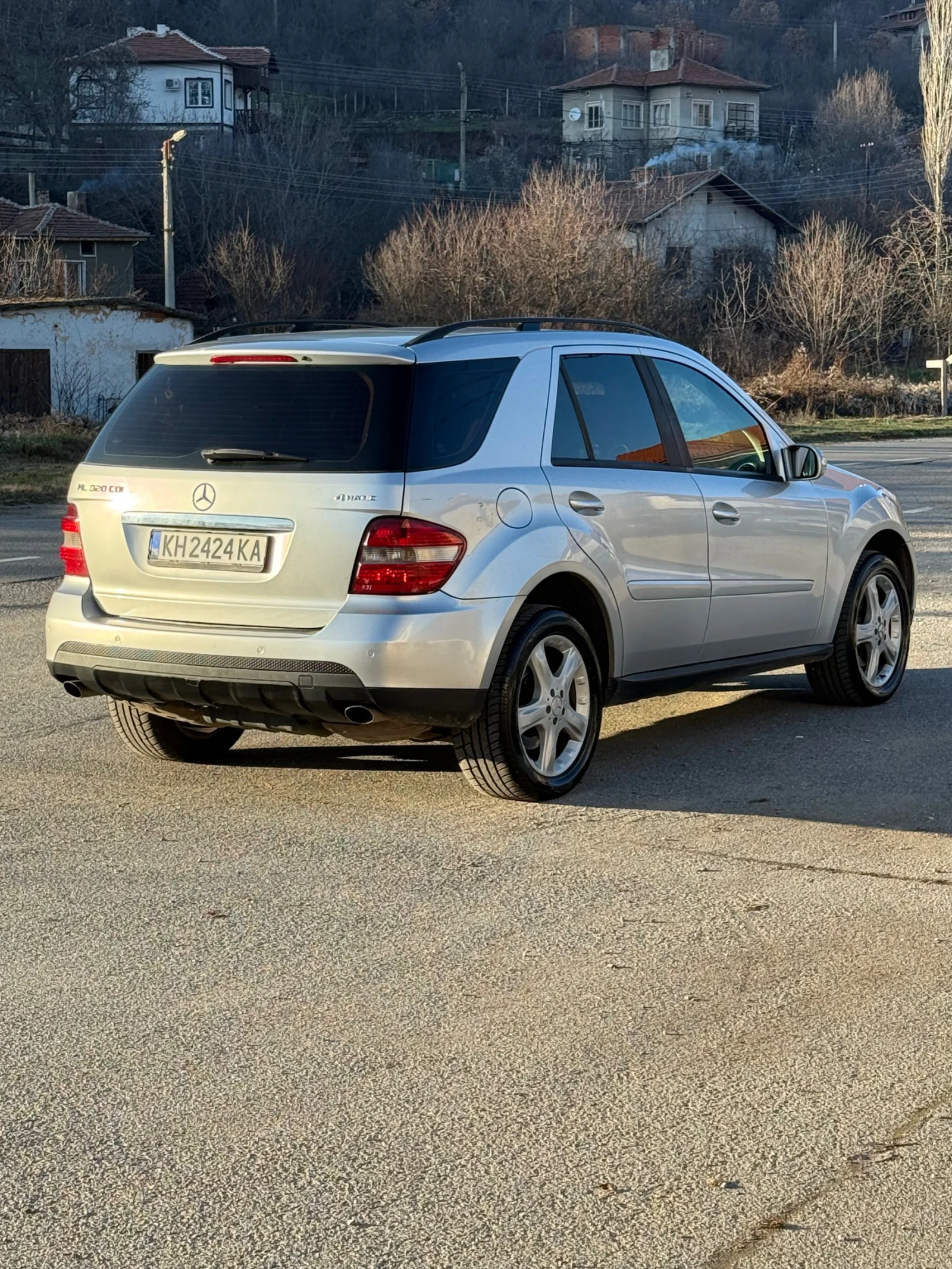 Mercedes-Benz ML 320 ., снимка 3 - Автомобили и джипове - 54653453