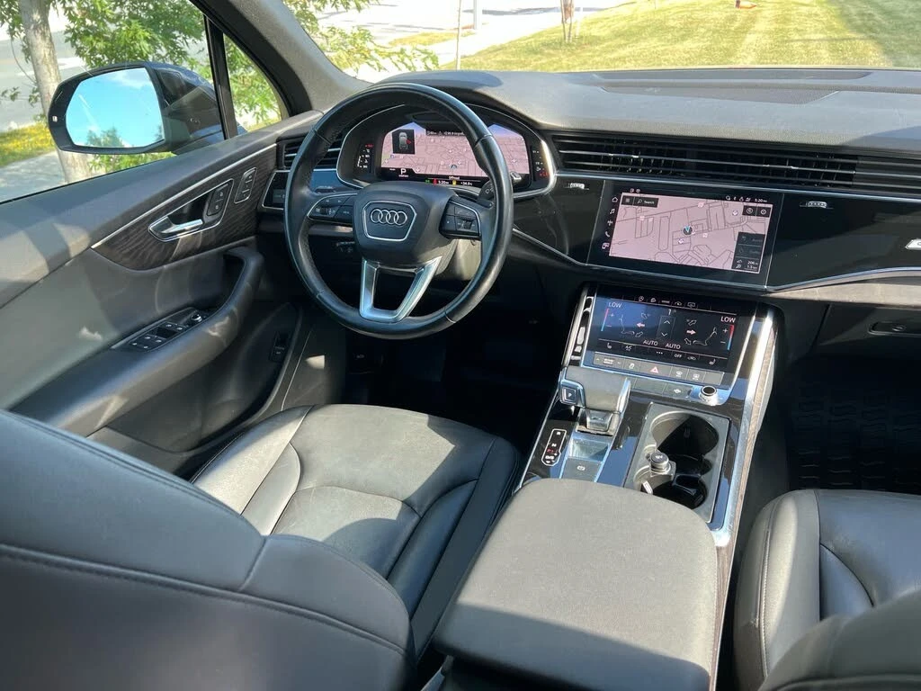 Audi Q7 * S-LINE * PANO * Автокредит * (Цена до България), снимка 16 - Автомобили и джипове - 55572137