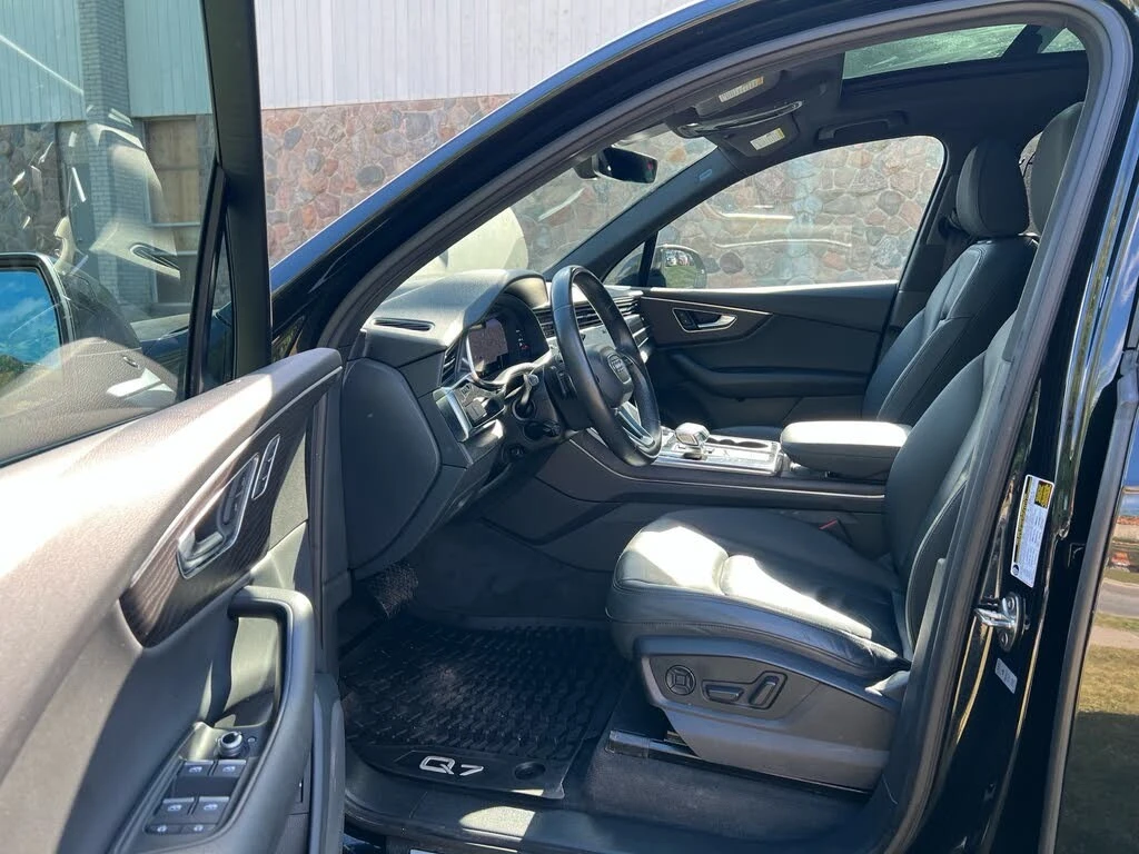 Audi Q7 * S-LINE * PANO * Автокредит * (Цена до България), снимка 10 - Автомобили и джипове - 55572137