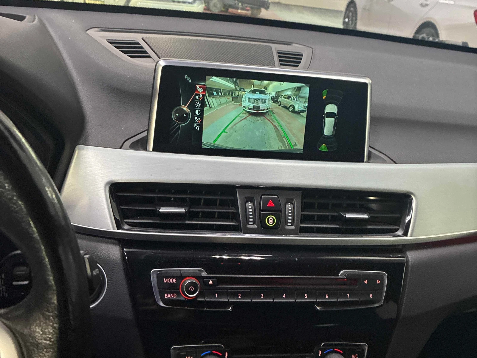 BMW X1 * xDrive28i * АВТОКРЕДИТ БЕЗ ПЪРВОНАЧАЛНА ВНОСКА, снимка 10 - Автомобили и джипове - 55898491