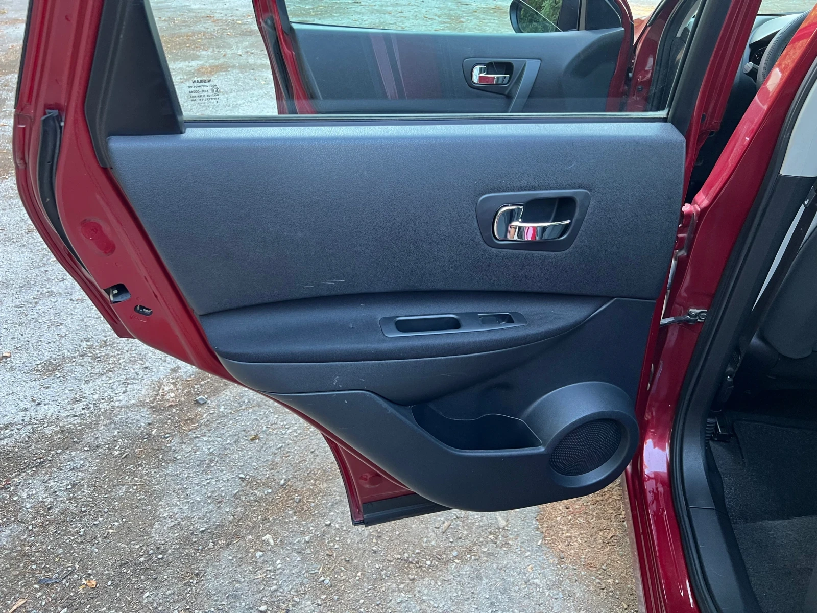 Nissan Qashqai 1.6DCI, снимка 12 - Автомобили и джипове - 55976804