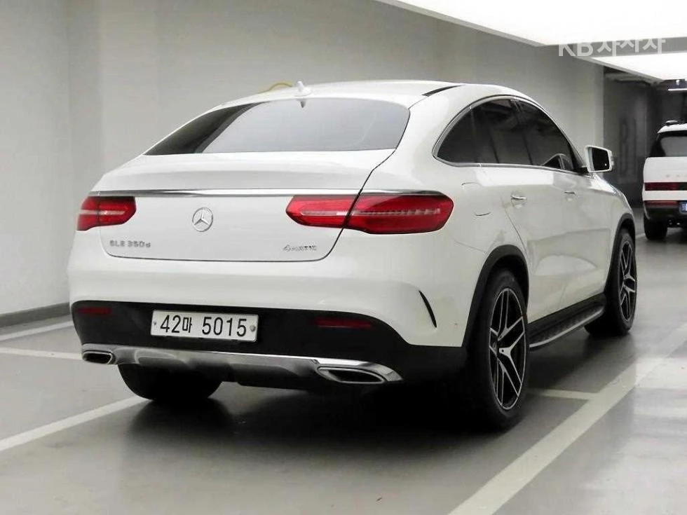 Mercedes-Benz GLE 350 4MATIC COUPE * КРАЙНА ЦЕНА* TV EKРАНИ, снимка 2 - Автомобили и джипове - 56207641