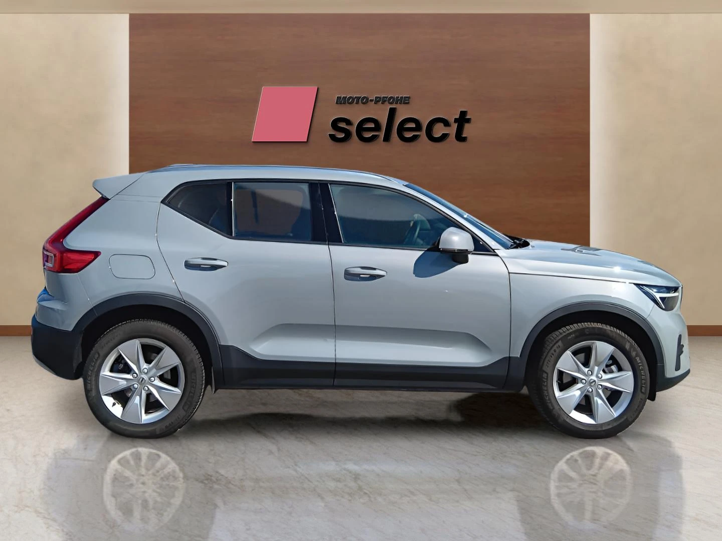 Volvo XC40 2.0L, снимка 4 - Автомобили и джипове - 56301151