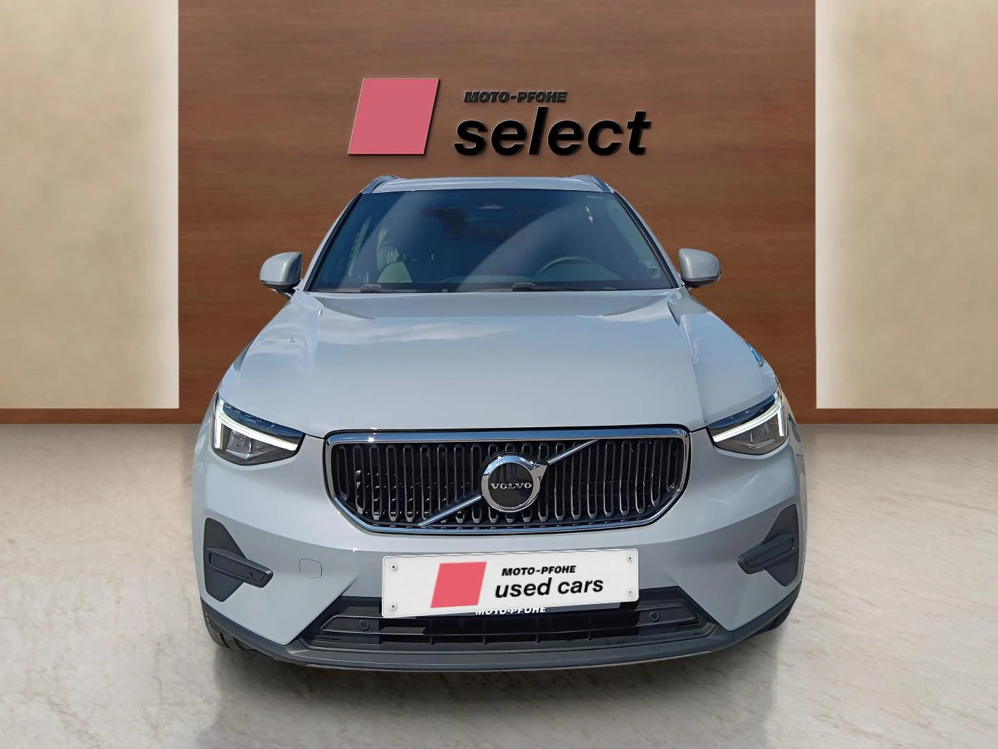 Volvo XC40 2.0L, снимка 2 - Автомобили и джипове - 56301151