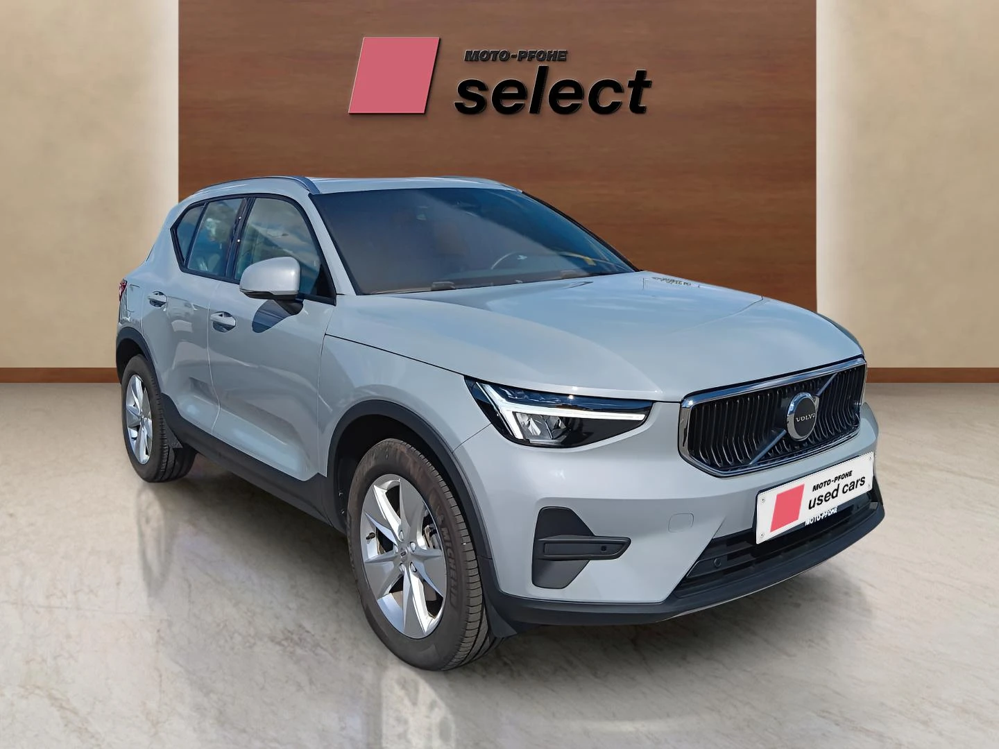 Volvo XC40 2.0L, снимка 3 - Автомобили и джипове - 56301151