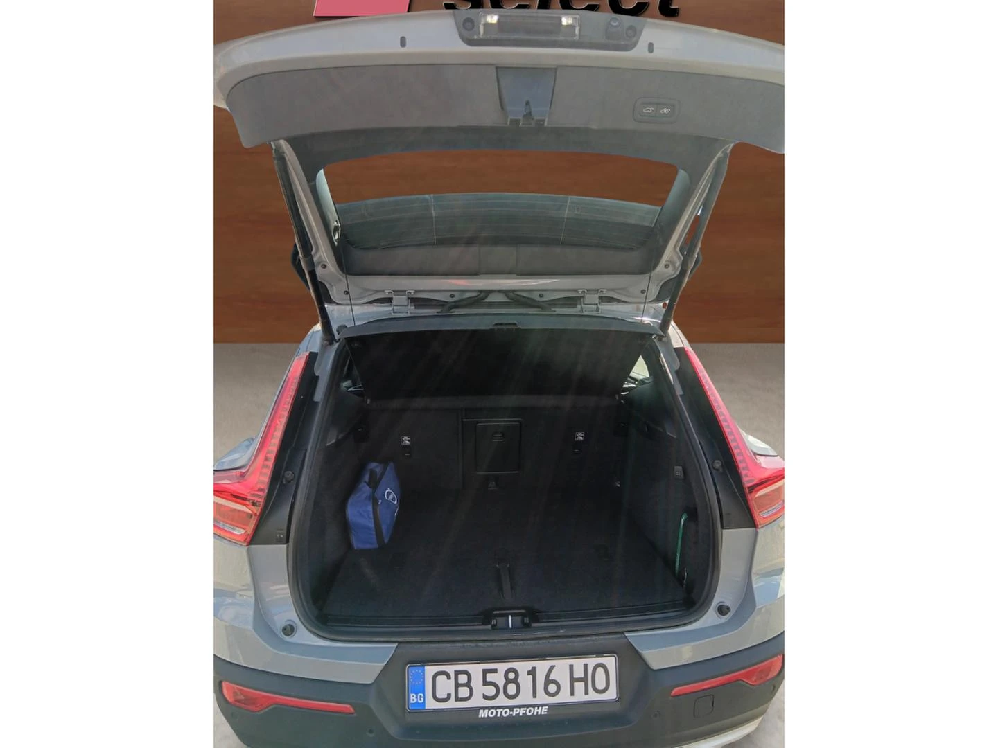 Volvo XC40 2.0L, снимка 12 - Автомобили и джипове - 56301151