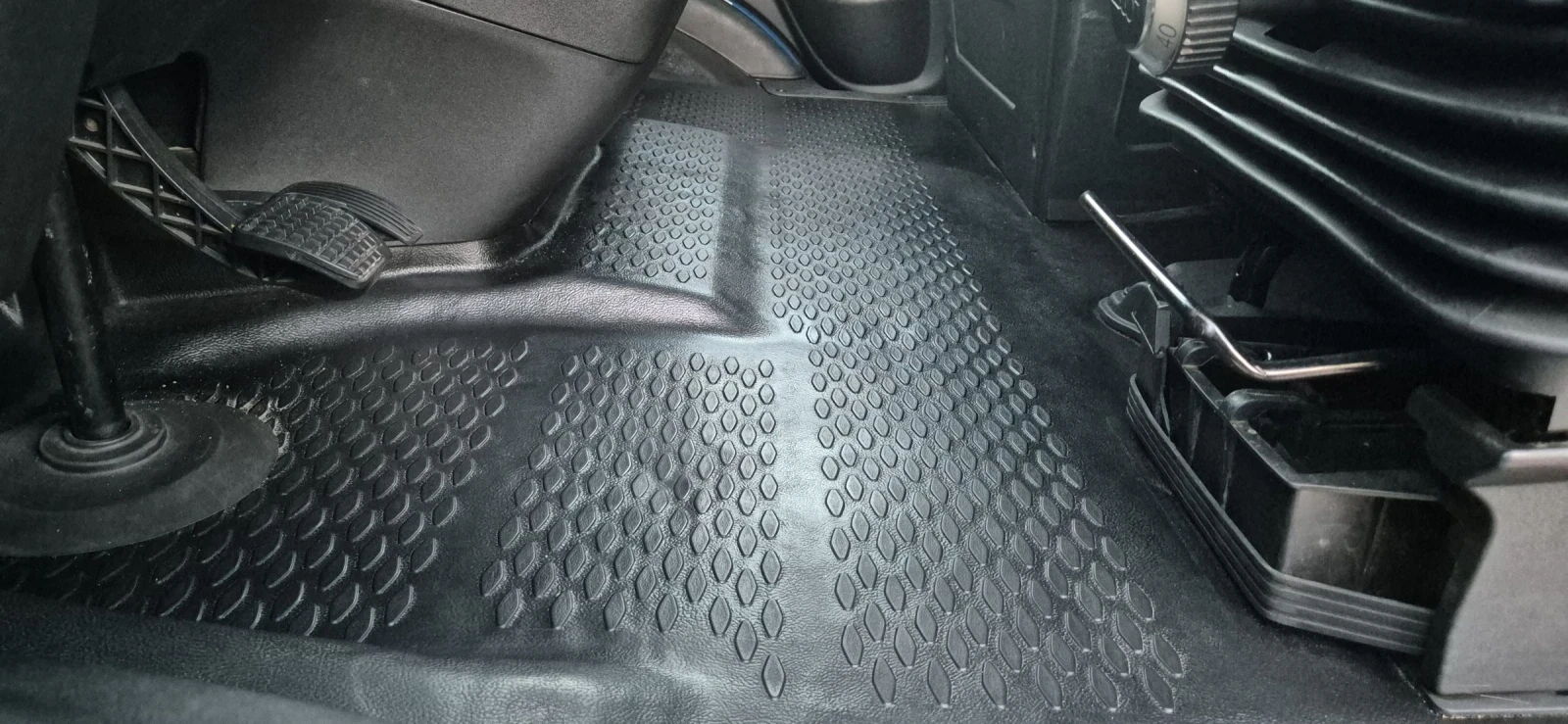 Iveco 35S18 Швейцария, LED, Сервизна история, снимка 9 - Бусове и автобуси - 53750988