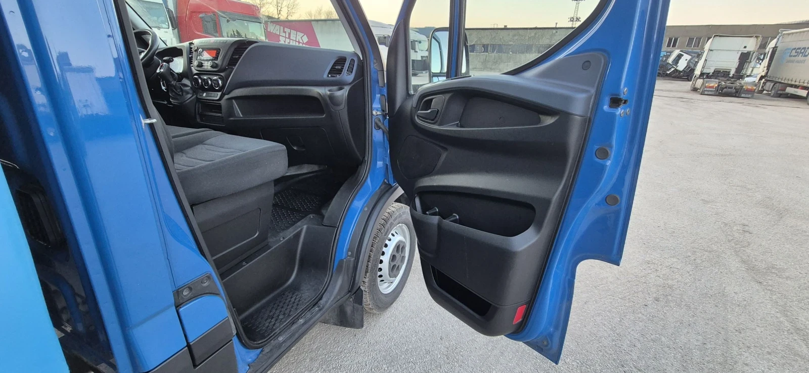 Iveco 35S18 Швейцария, LED, Сервизна история, снимка 7 - Бусове и автобуси - 53750988