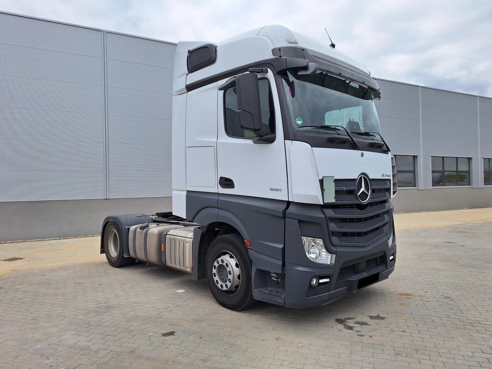 Mercedes-Benz Actros 1851 LS - изображение 2