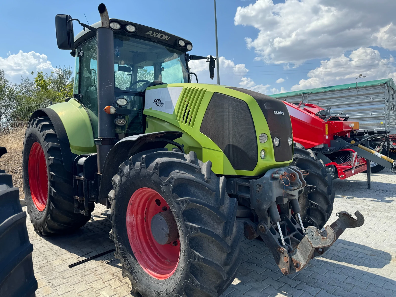 Трактор Claas AXION 840 - изображение 6