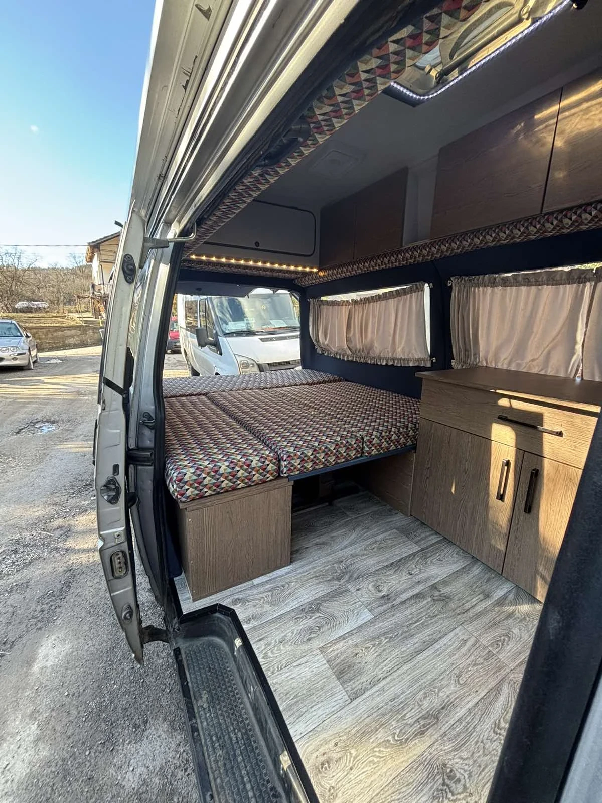 Кемпер VW Т4 SYNCRO , снимка 9 - Каравани и кемпери - 53894454